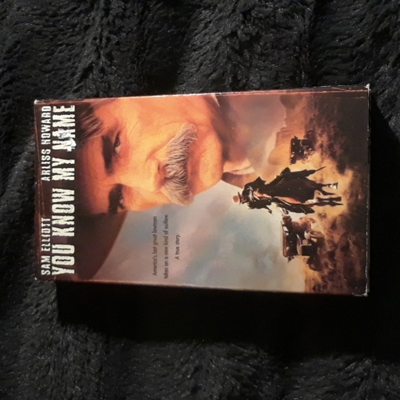 You know my name Warner bros VHS video tape - Picture 2 of 4